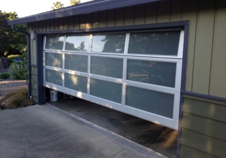 contemporary-glass-garage-door-4